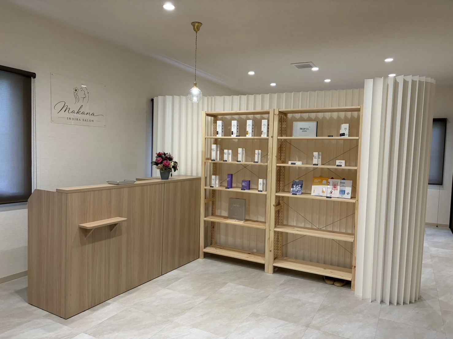 INDIBA SALON Makanaのカウンセリング・待合スペース